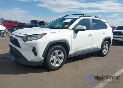 2020 Toyota Rav4 Xle z USA, uszkodzony, nr VIN JTMP1RFV5LD525314